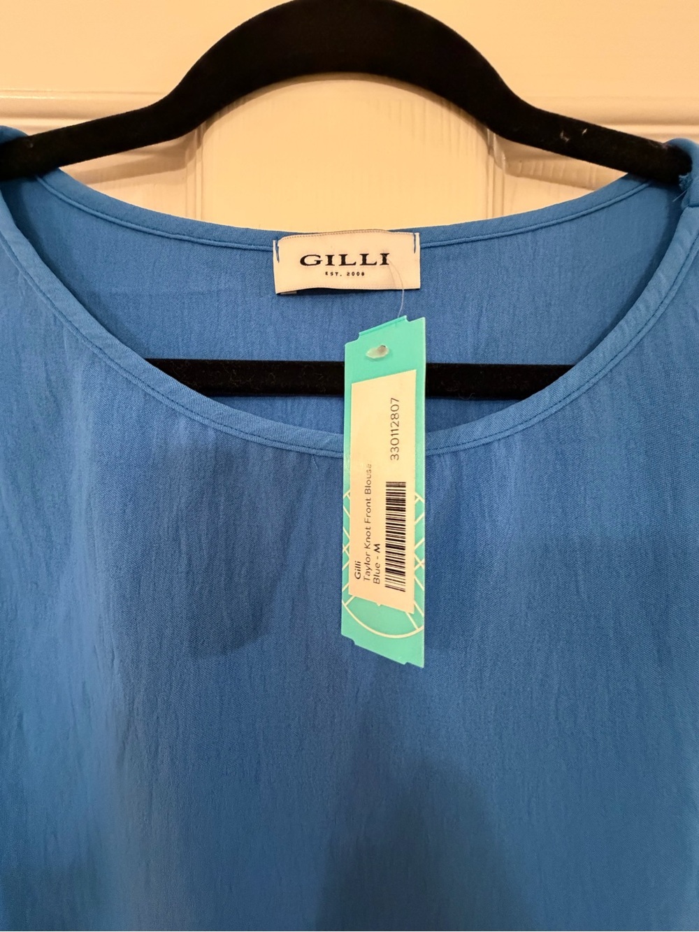 Gilli Royal Blue Twist-Hem Cap Sleeve Blouse - Picture 2 of 4